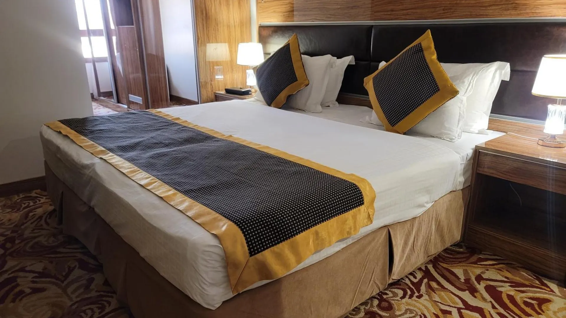 Golden Tulip Al Shakreen Medina 3*,
