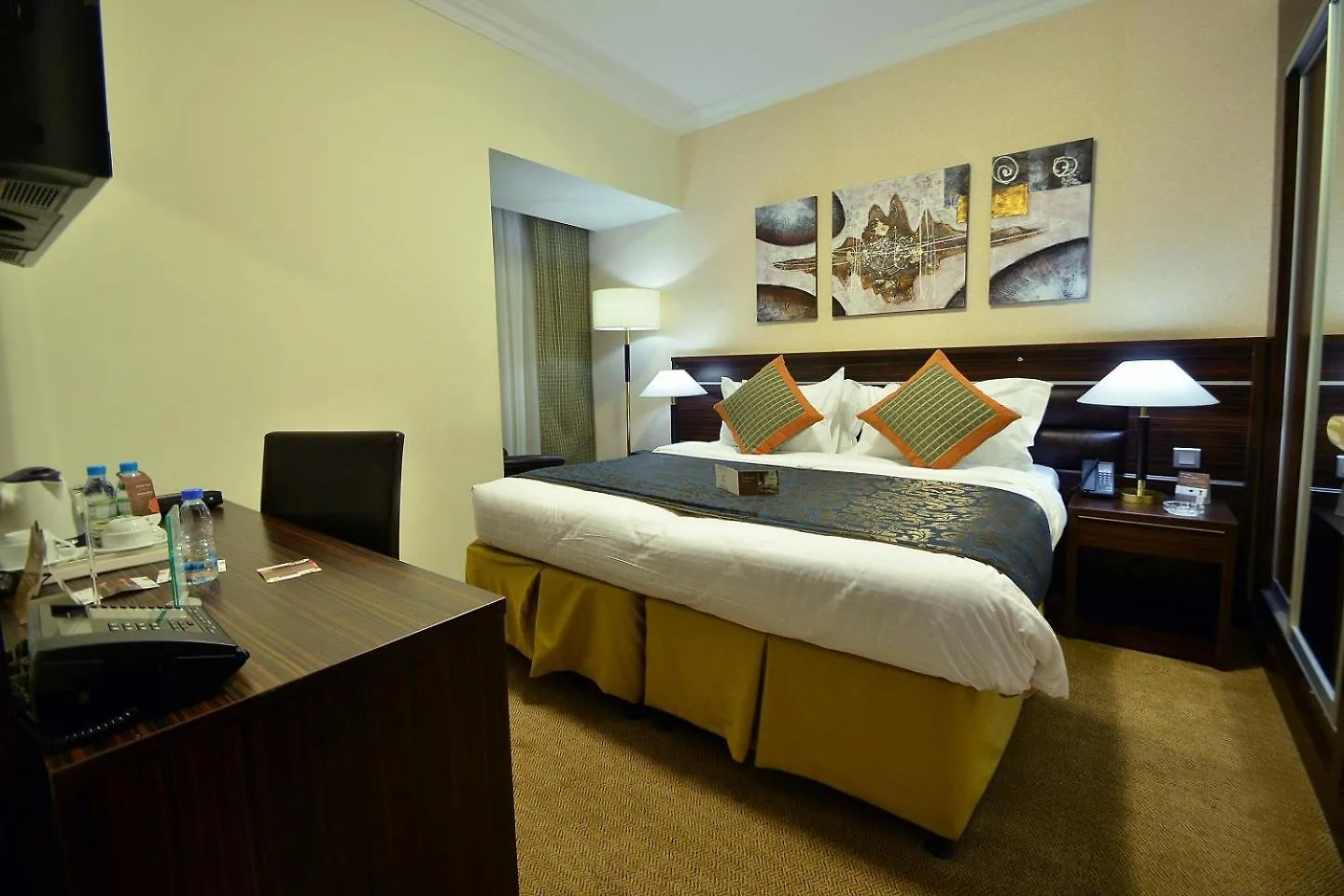 Hotel Golden Tulip Al Shakreen Medina
