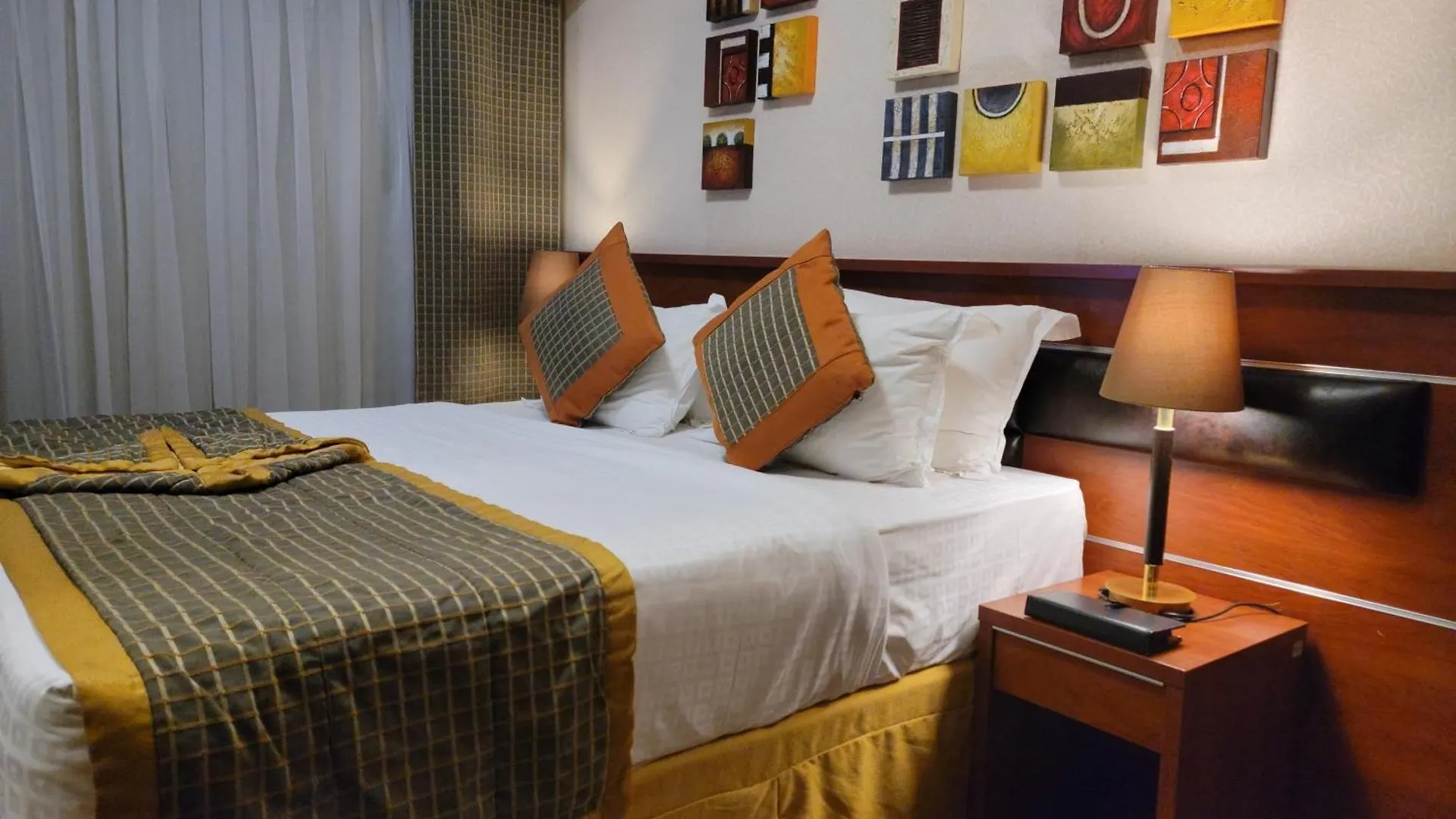 Hotel Golden Tulip Al Shakreen Medina
