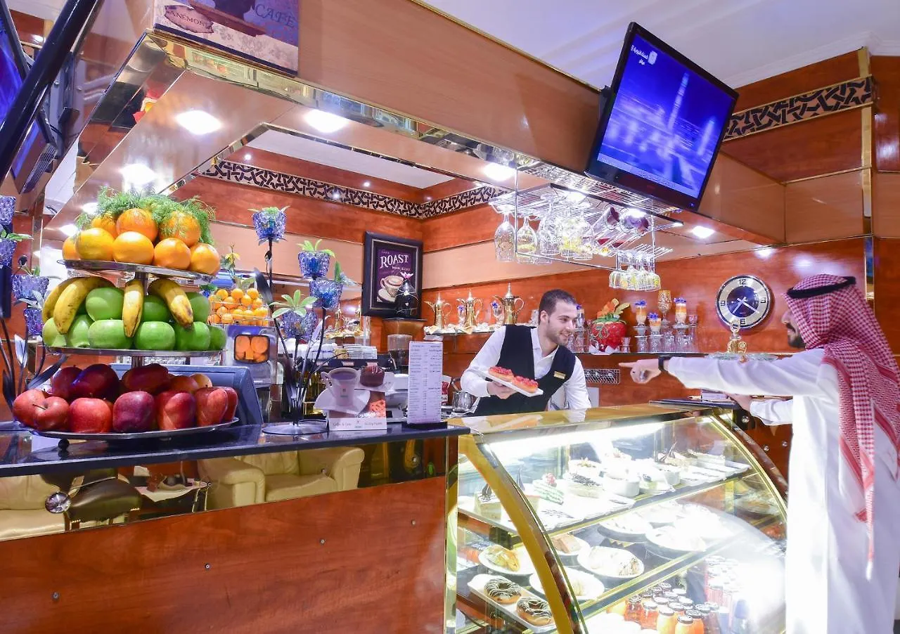 Hotel Golden Tulip Al Shakreen Medina
